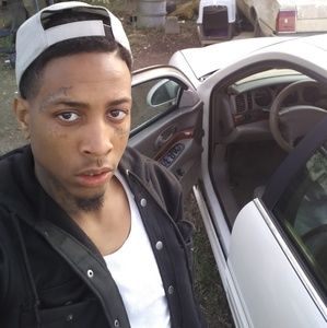 Meet your Posher, Malik